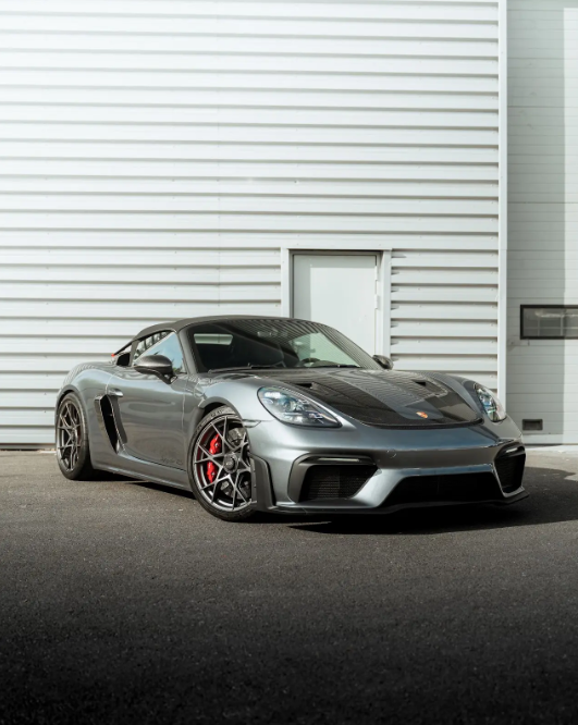 Porsche 718 Spyder RS – mise en peinture carrosserie