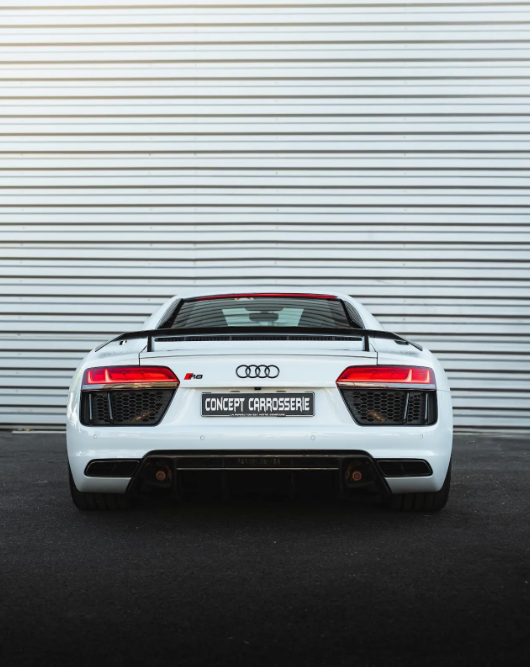 Audi R8 V10 Plus – reprise éléments de carrosserie